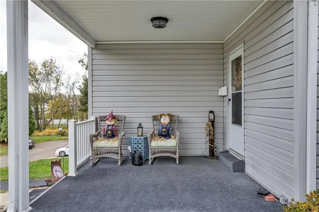 $200,000 | 212 Johnston Drive, Ellwood City, PA 16117