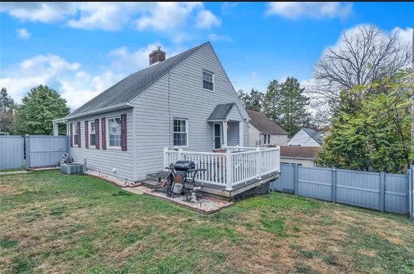 $184,900 | 212 Johnston Drive, Ellwood City, PA 16117