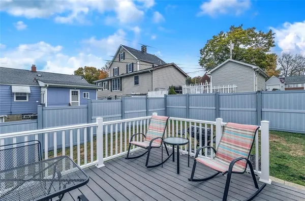 $184,900 | 212 Johnston Drive, Ellwood City, PA 16117