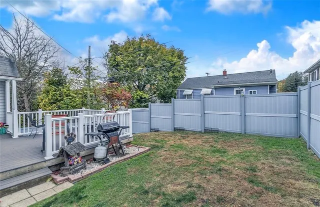 $200,000 | 212 Johnston Drive, Ellwood City, PA 16117