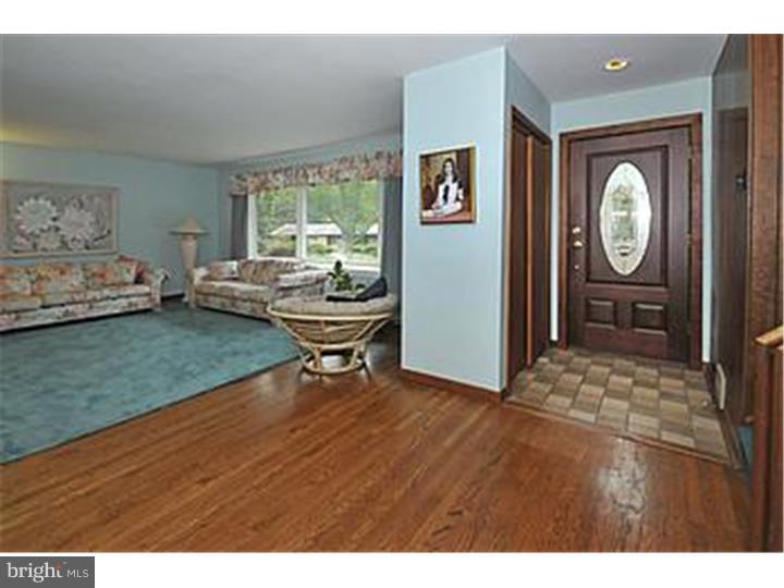 853 Beverly Road Rydal, PA 19046 - Photo 3 of 24 Foyer