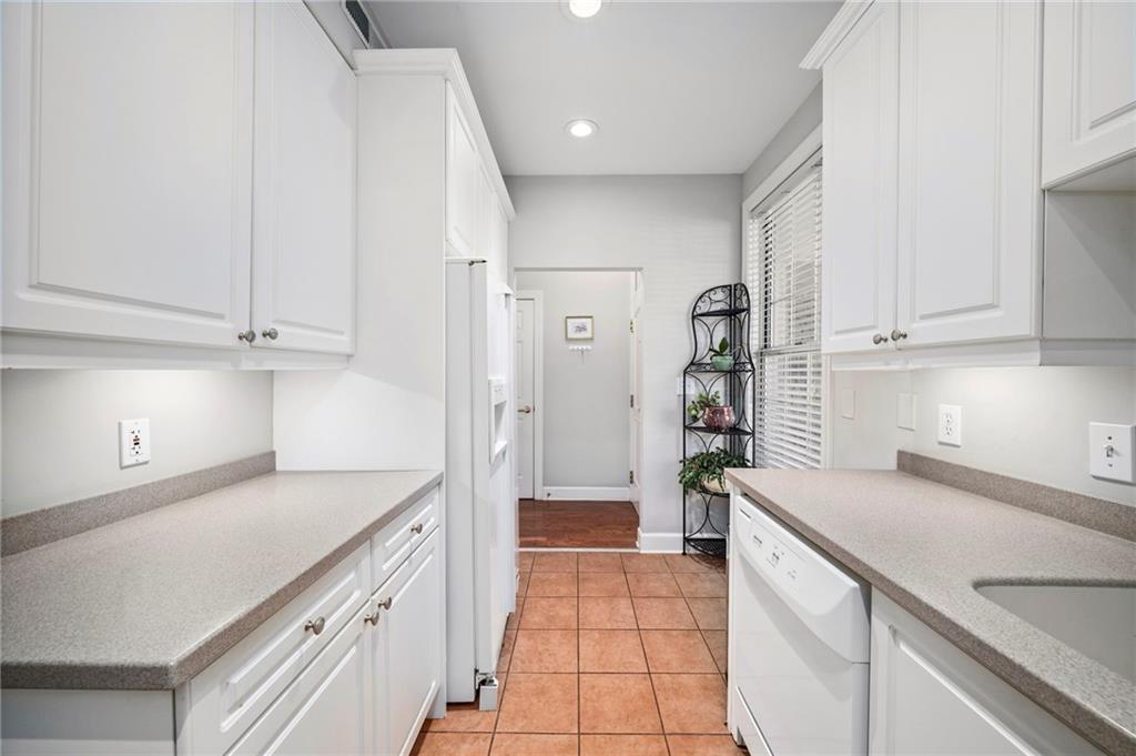 3101 Howell Mill Road Northwest, Unit 212 Atlanta, GA 30327 - Photo 26 of 37