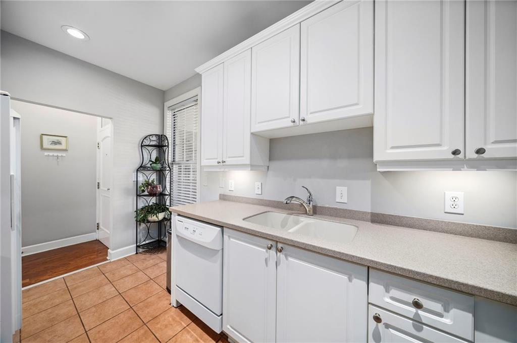 3101 Howell Mill Road Northwest, Unit 212 Atlanta, GA 30327 - Photo 27 of 37