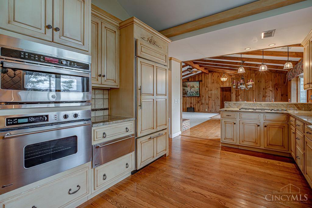 6700 Gaines Road Cincinnati, OH 45247 - Photo 9 of 57