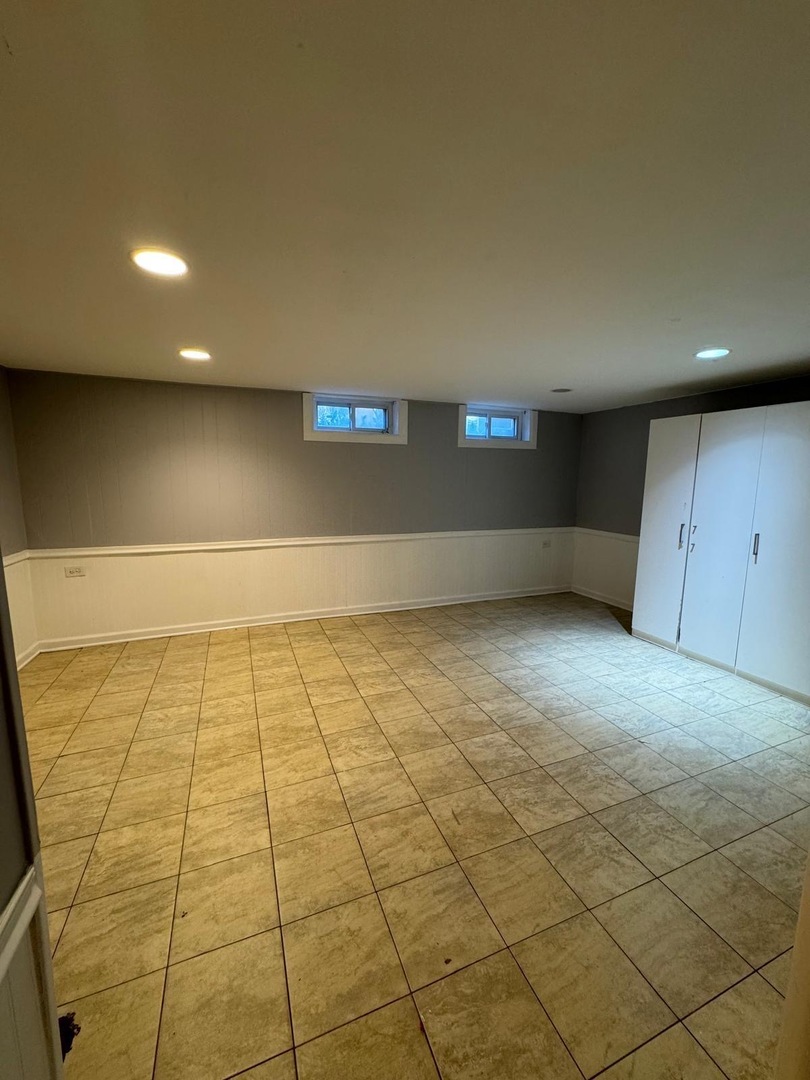 10059 Frontage Road, Unit E Skokie, IL 60077 - Photo 20 of 30