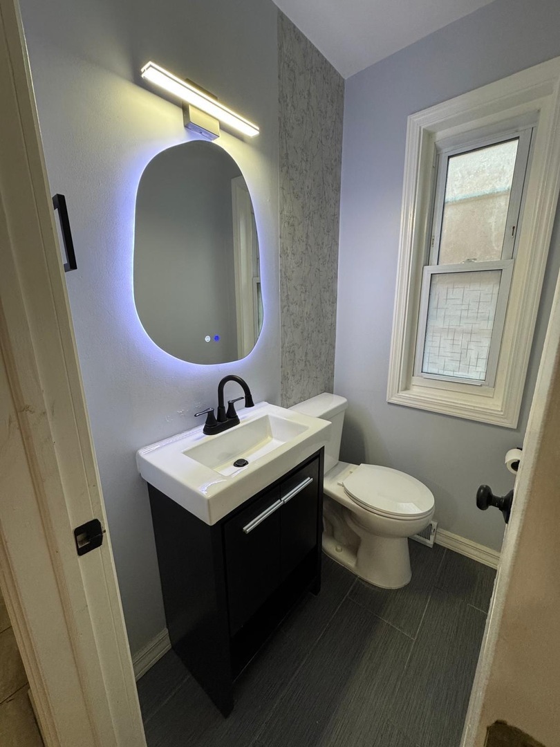 10059 Frontage Road, Unit E Skokie, IL 60077 - Photo 24 of 30