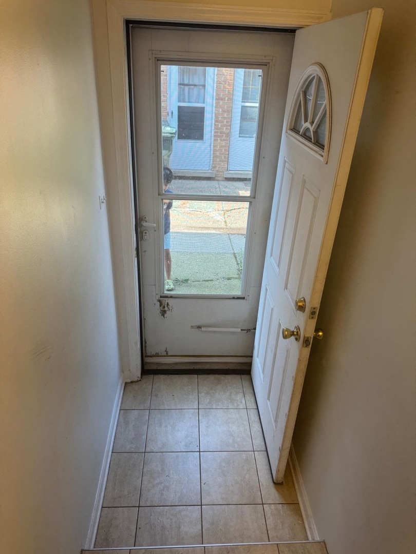 10059 Frontage Road, Unit E Skokie, IL 60077 - Photo 4 of 30