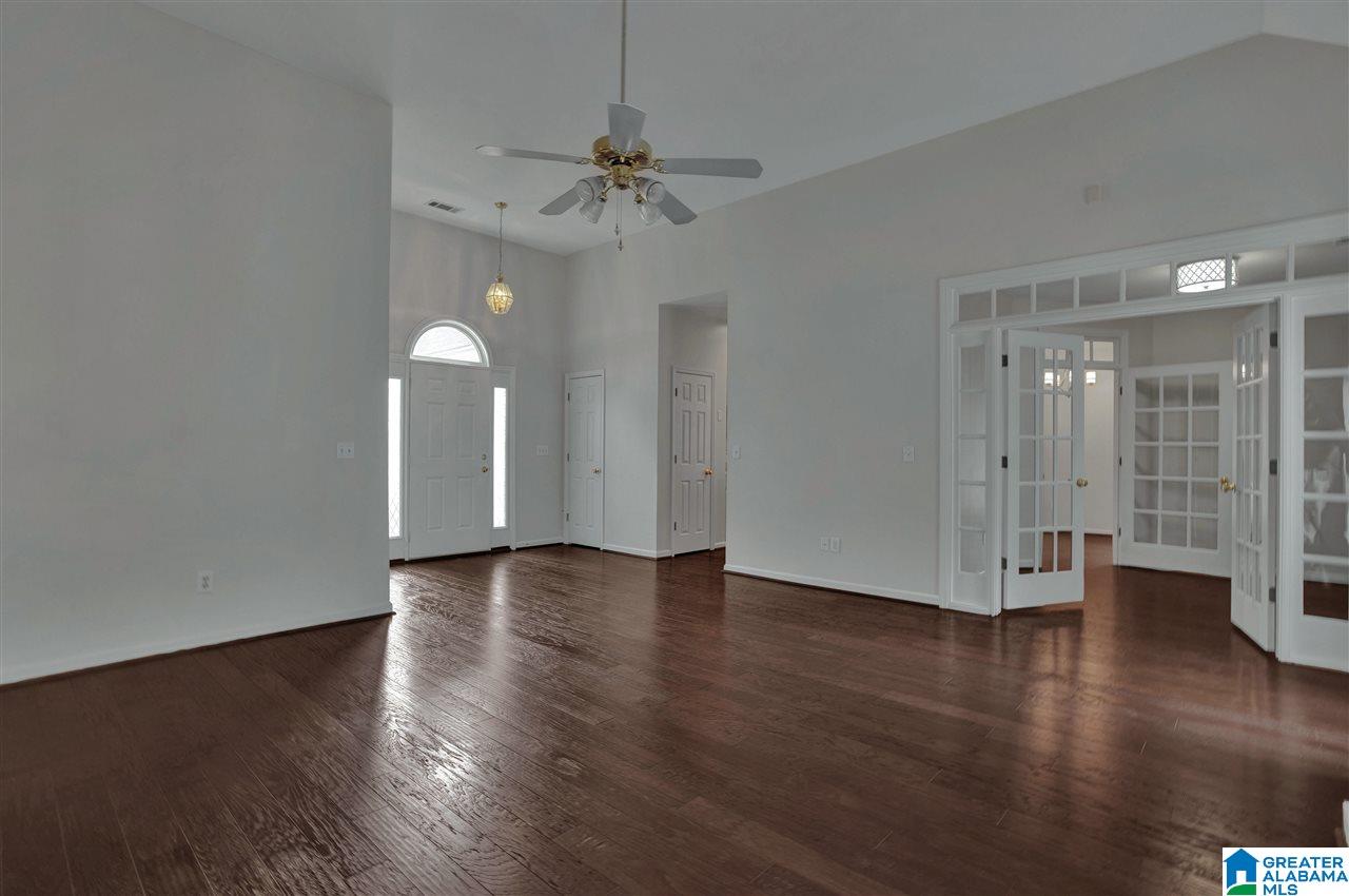 104 Summer Brook Lane Alabaster, AL 35007 - Photo 7 of 31