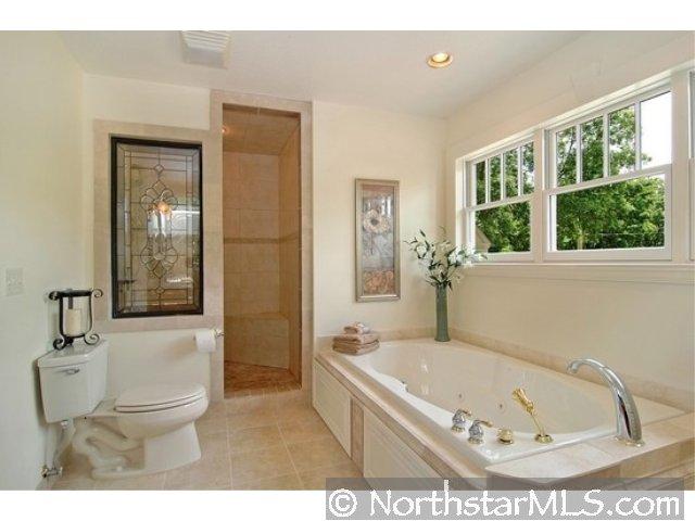 26170 Birch Bluff Road Shorewood, MN 55331 - Photo 8 of 10