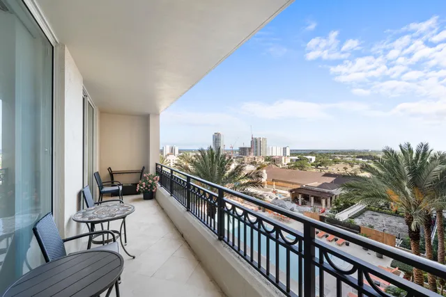 $4,300 | 550 Okeechobee Boulevard, Unit 1407, West Palm Beach, FL 33401