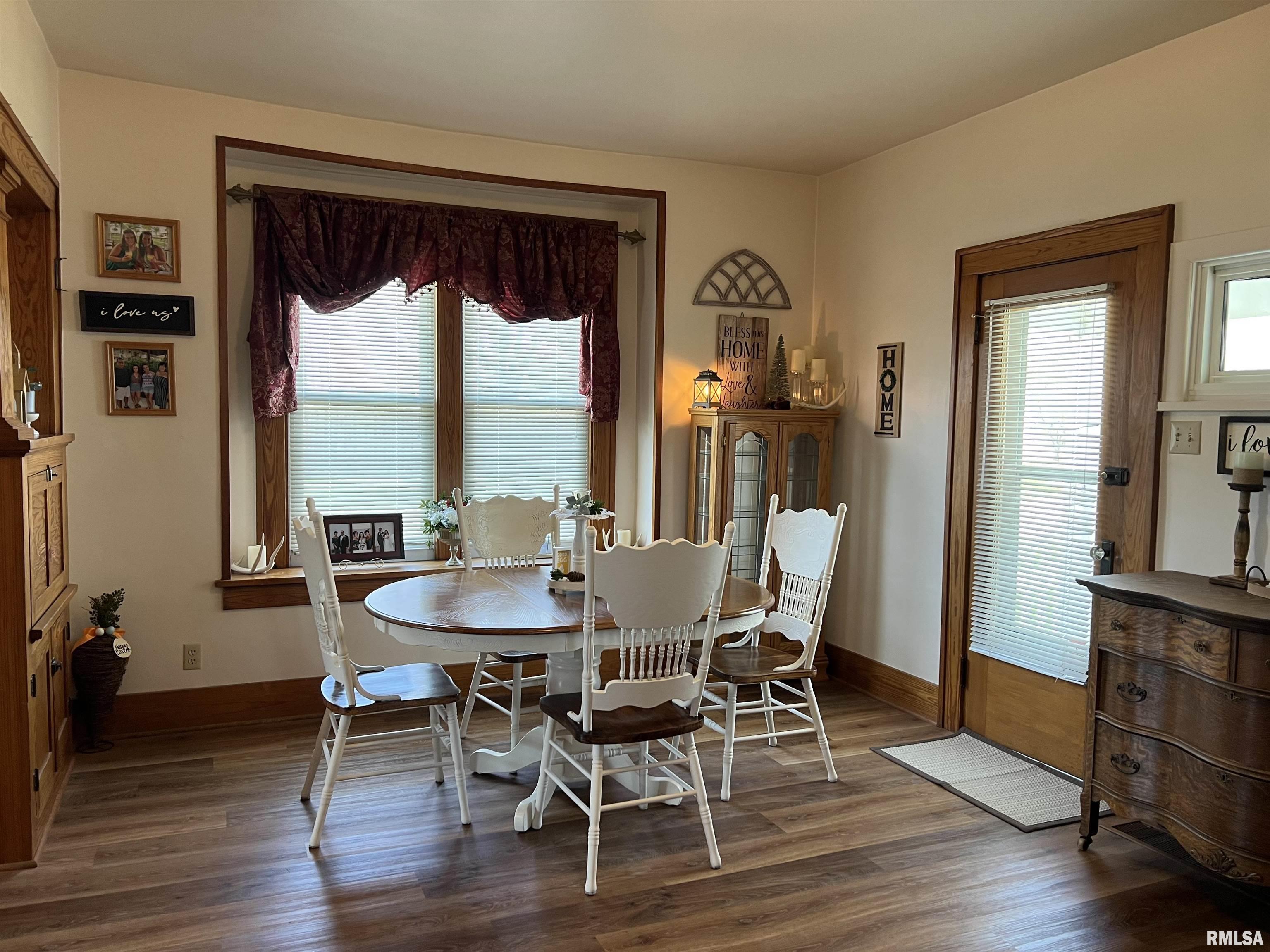 105 South John Street Table Grove, IL 61482 - Photo 14 of 41