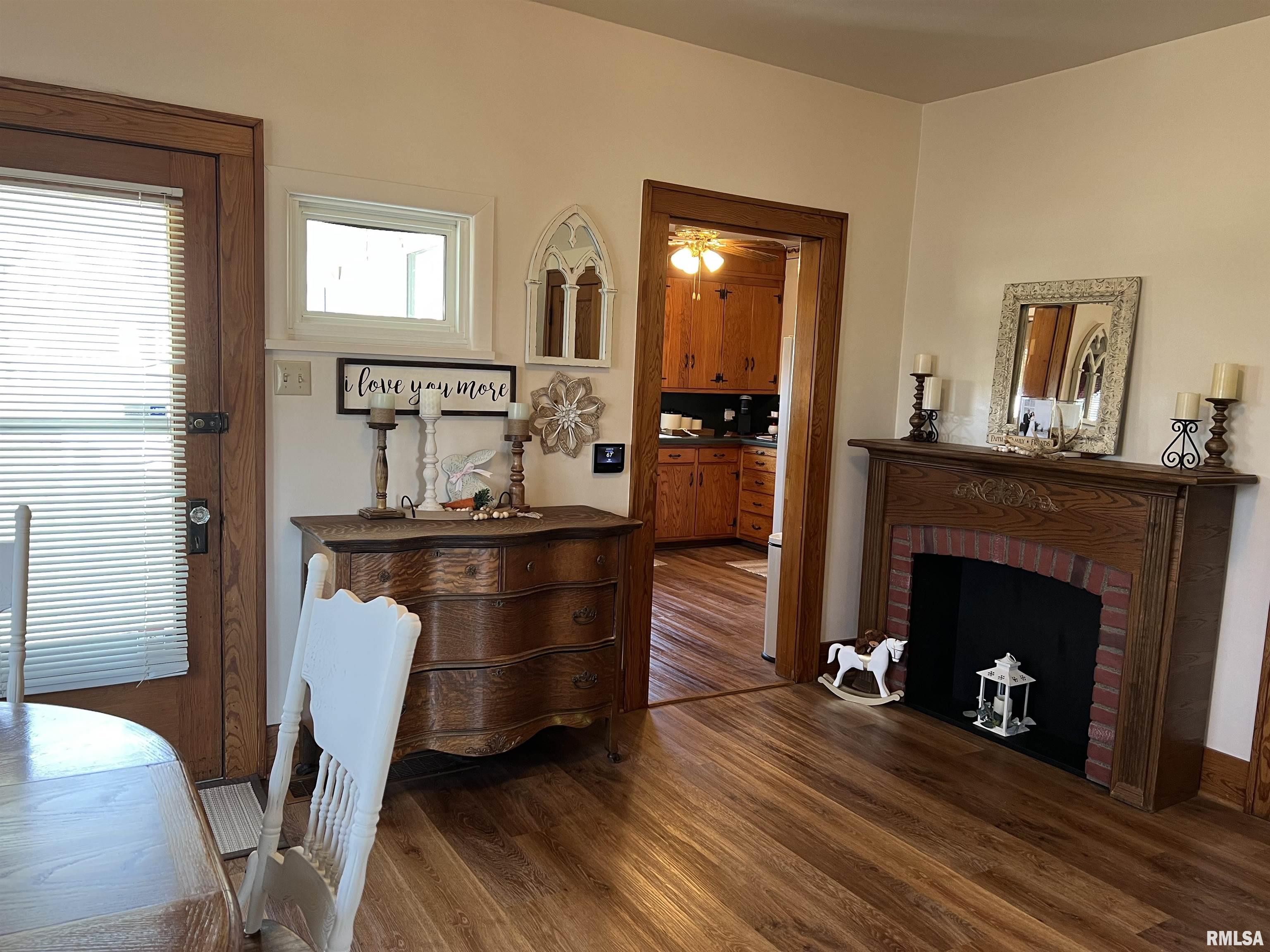 105 South John Street Table Grove, IL 61482 - Photo 16 of 41