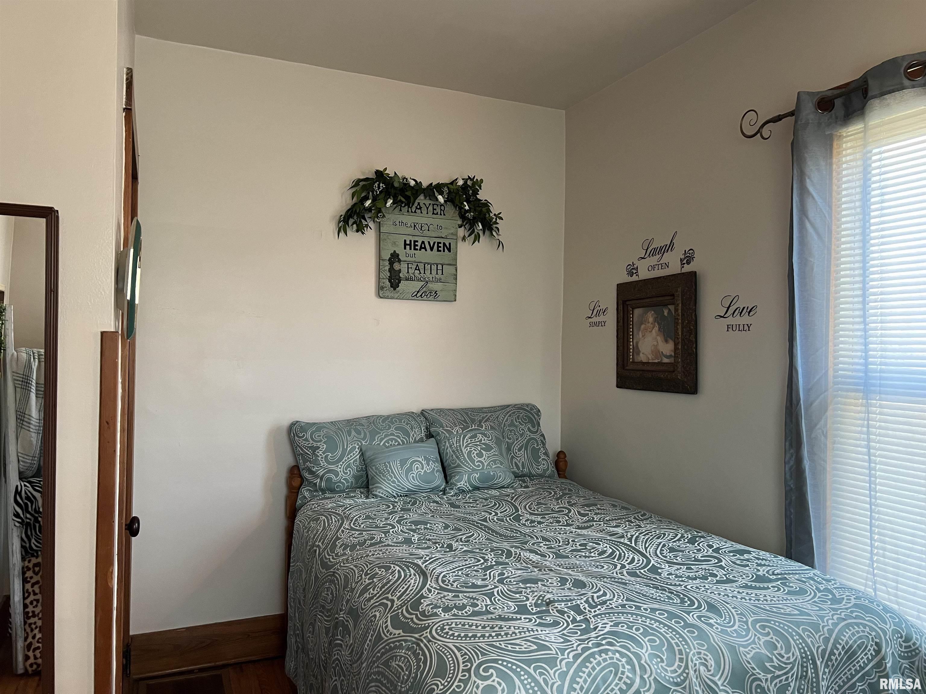 105 South John Street Table Grove, IL 61482 - Photo 20 of 41
