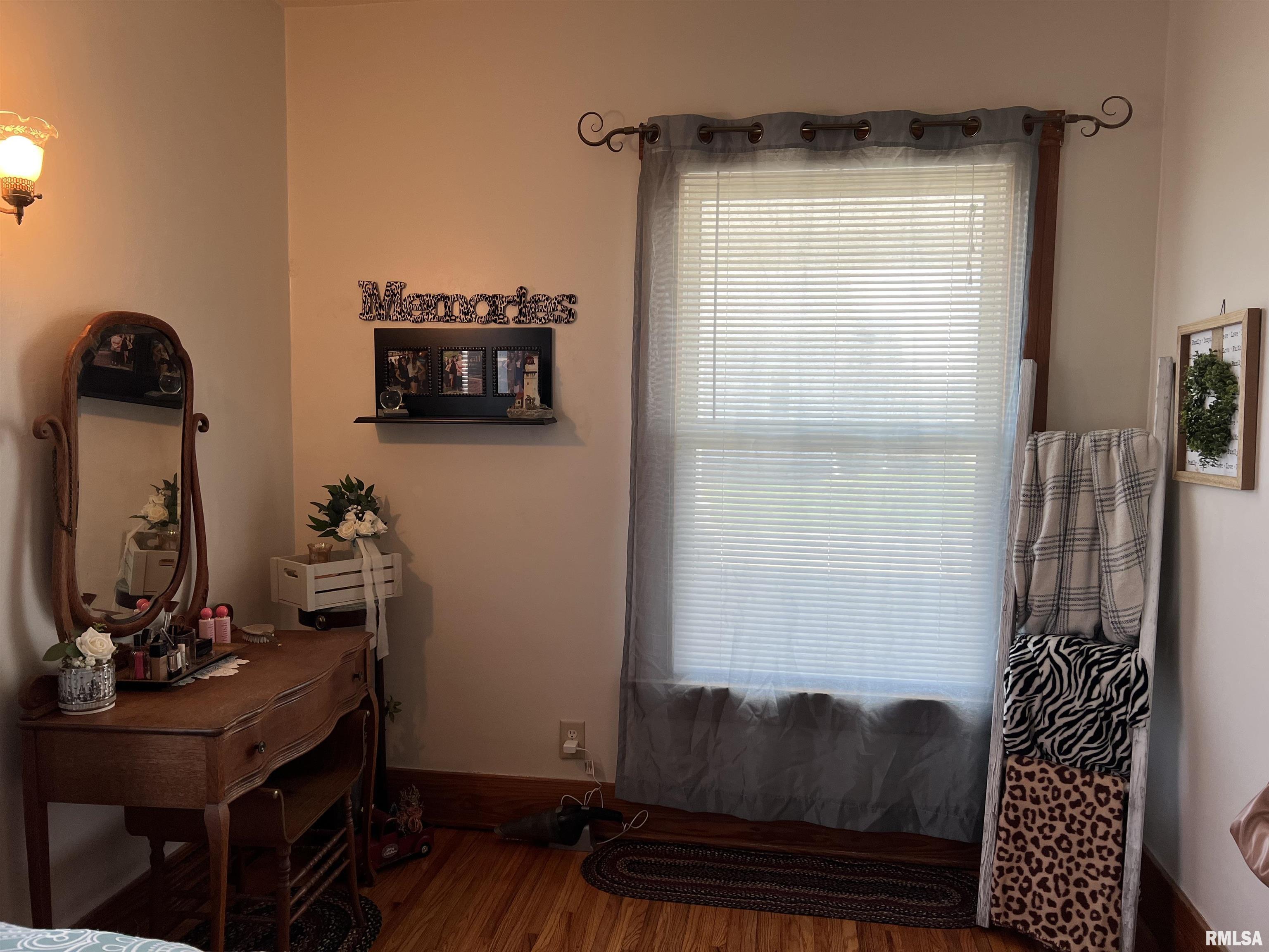 105 South John Street Table Grove, IL 61482 - Photo 21 of 41