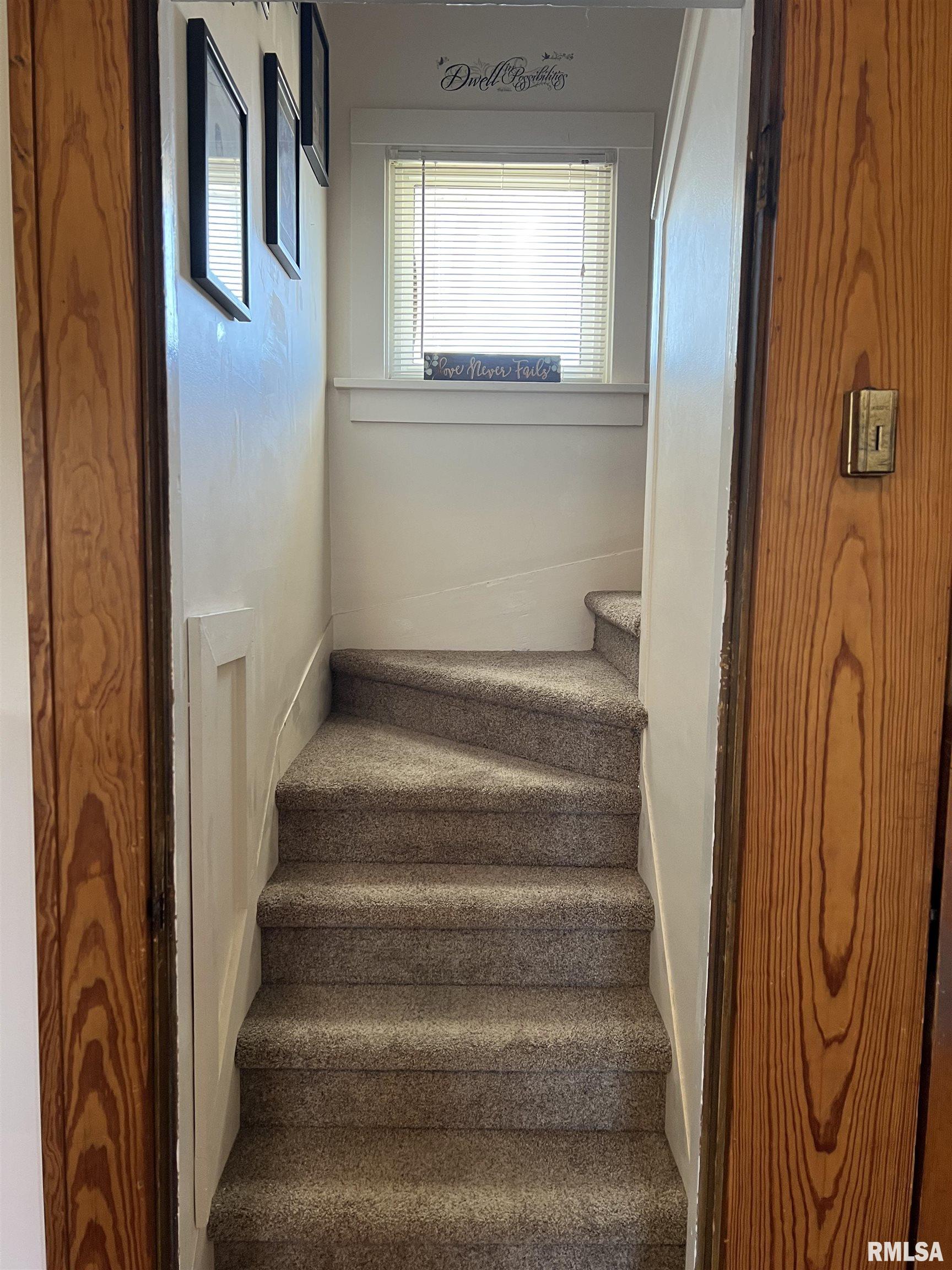 105 South John Street Table Grove, IL 61482 - Photo 28 of 41