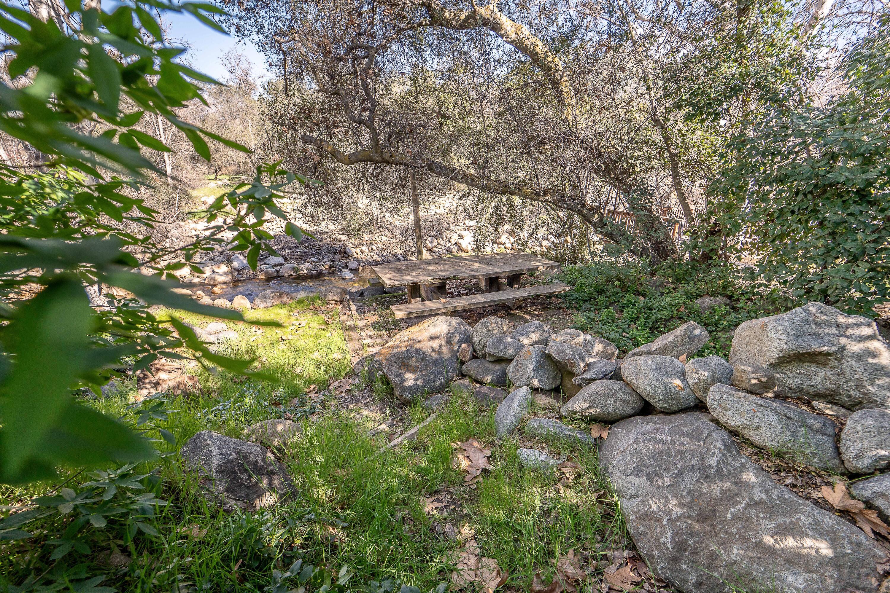 40518 Cherokee Oaks Drive Three Rivers, CA 93271 - Photo 15 of 33 -