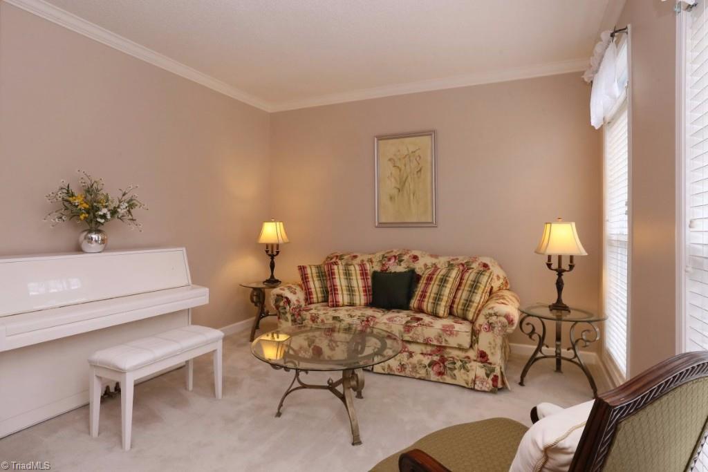 6206 High View Road Greensboro, NC 27410 - Photo 5 of 28 Gallery Image 5