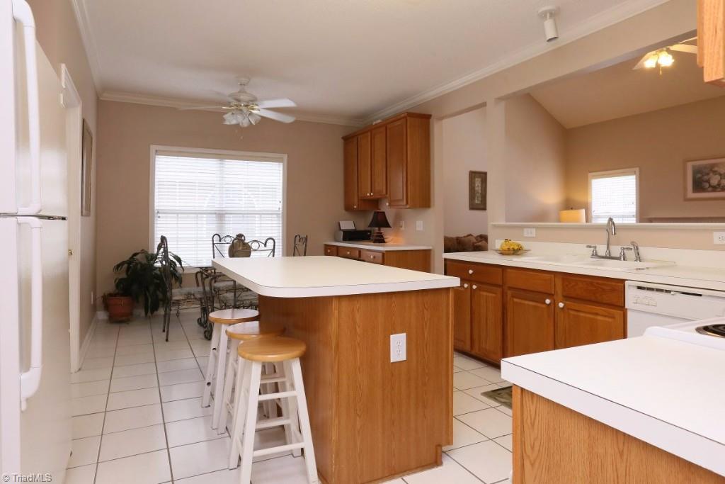 6206 High View Road Greensboro, NC 27410 - Photo 9 of 28 Gallery Image 9