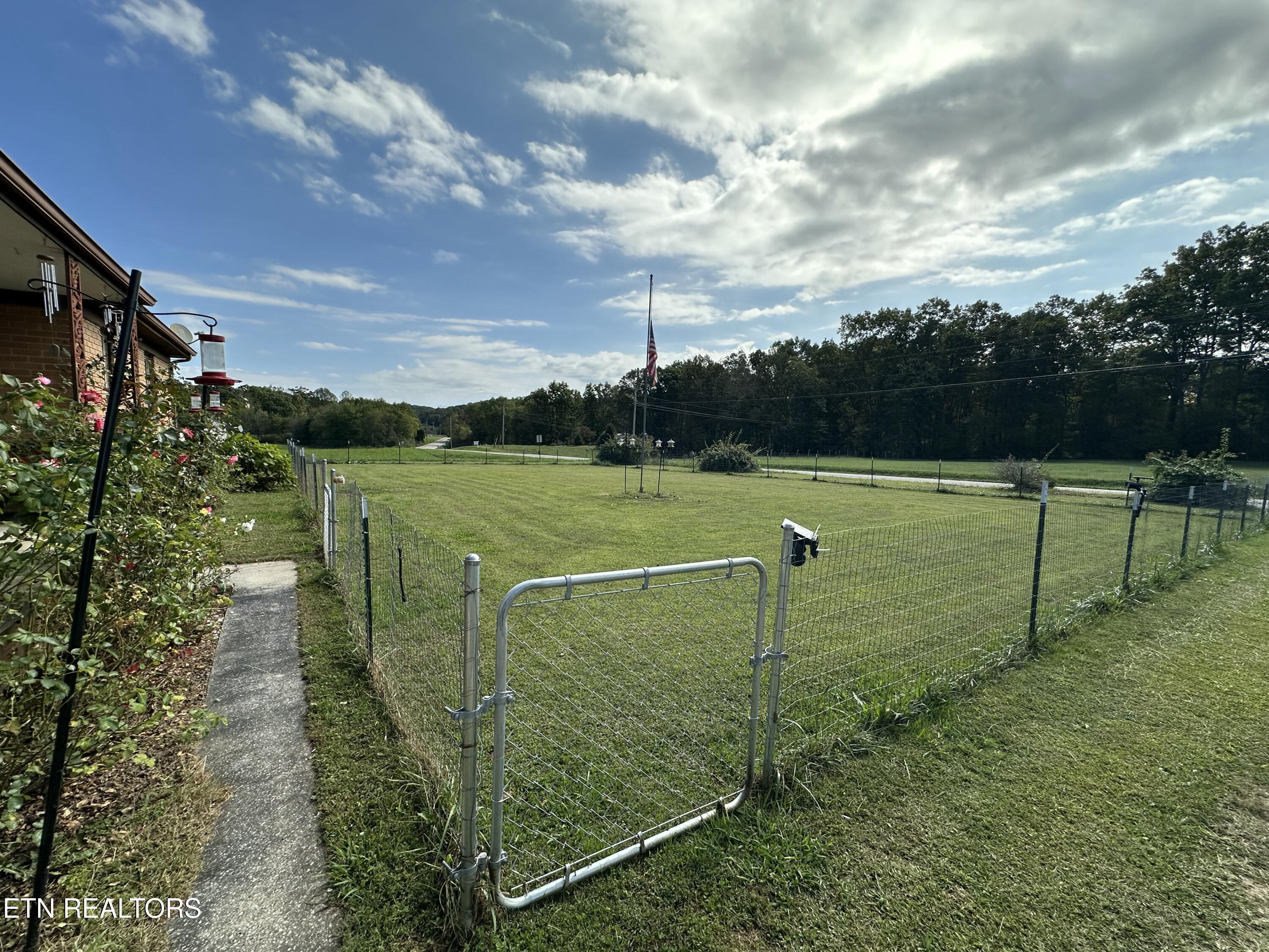 2854 Airport Road Oakdale, TN 37829 - Photo 22 of 34 IMG_0018 2