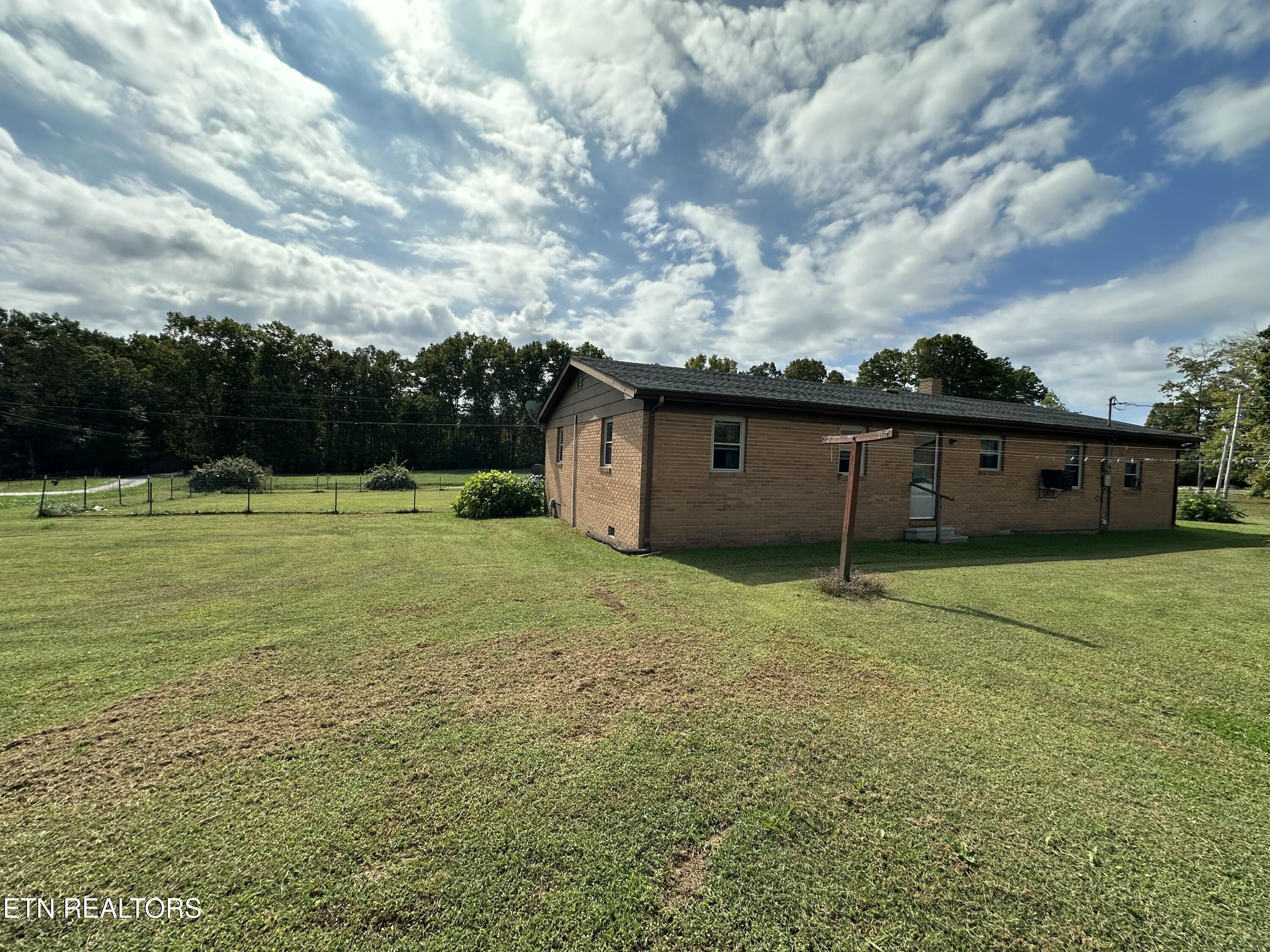 2854 Airport Road Oakdale, TN 37829 - Photo 33 of 34 IMG_0028