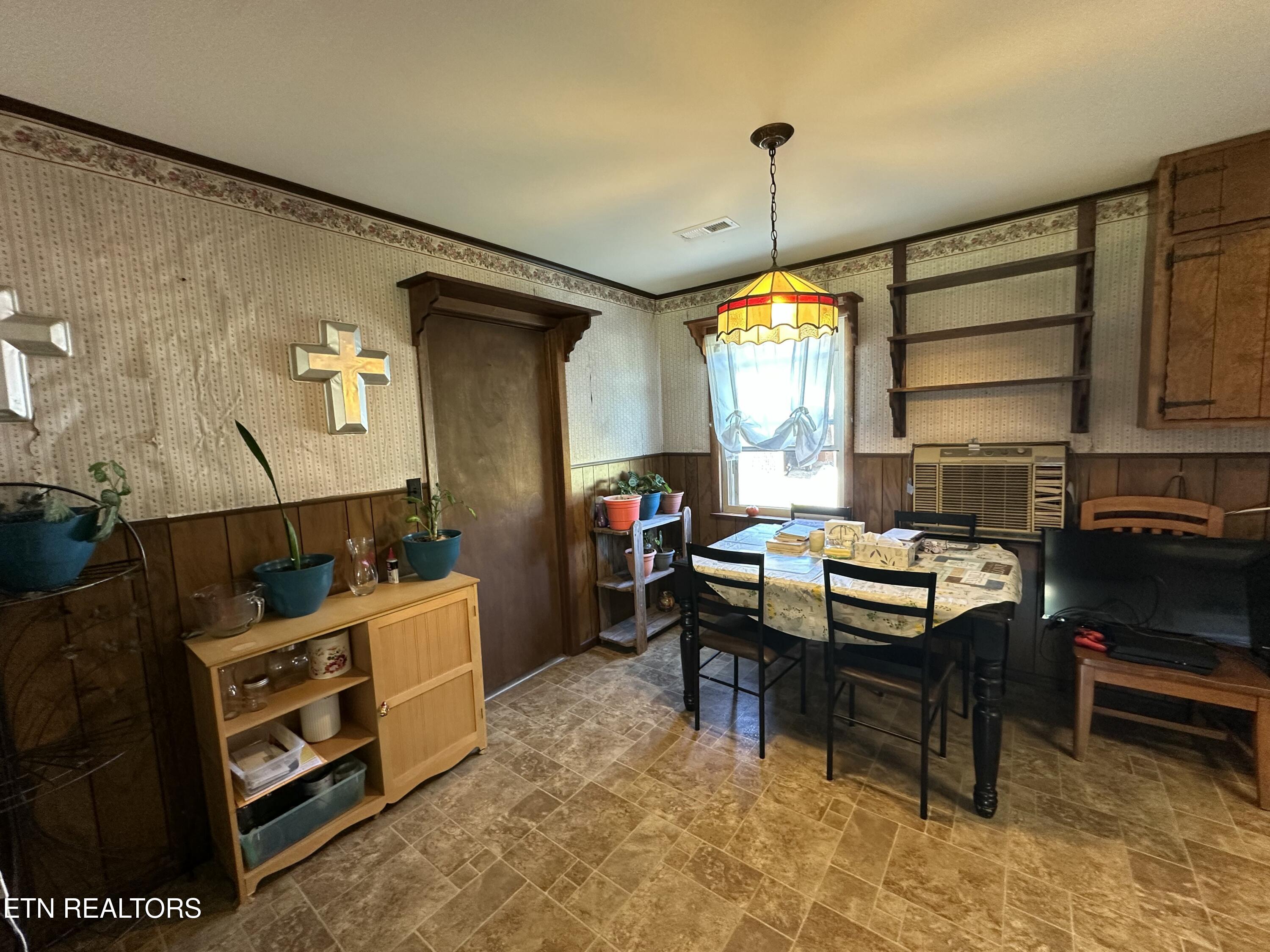 2854 Airport Road Oakdale, TN 37829 - Photo 10 of 34 IMG_9993