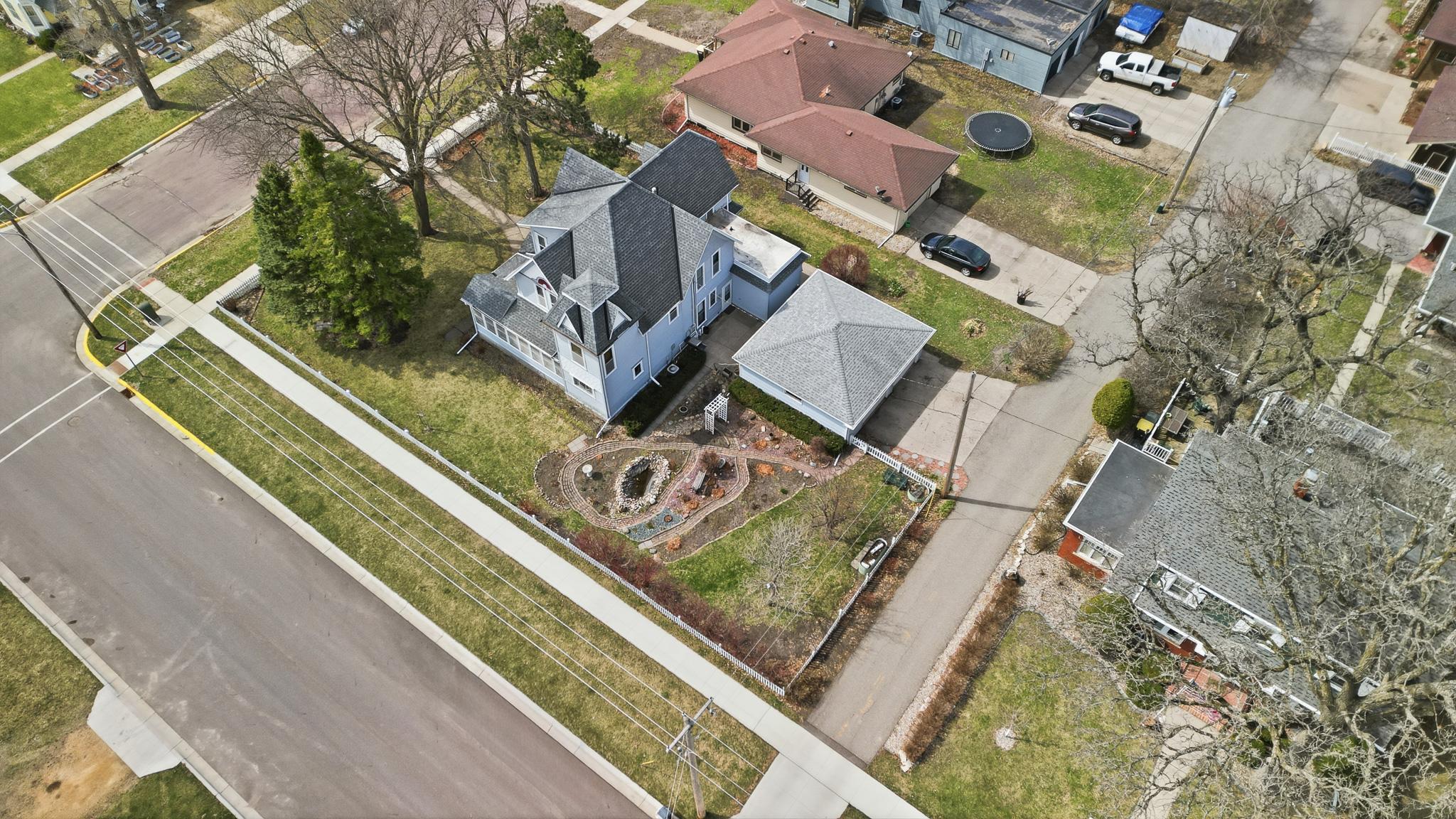 125 East 2nd Street Blue Earth, MN 56013 - Photo 4 of 39