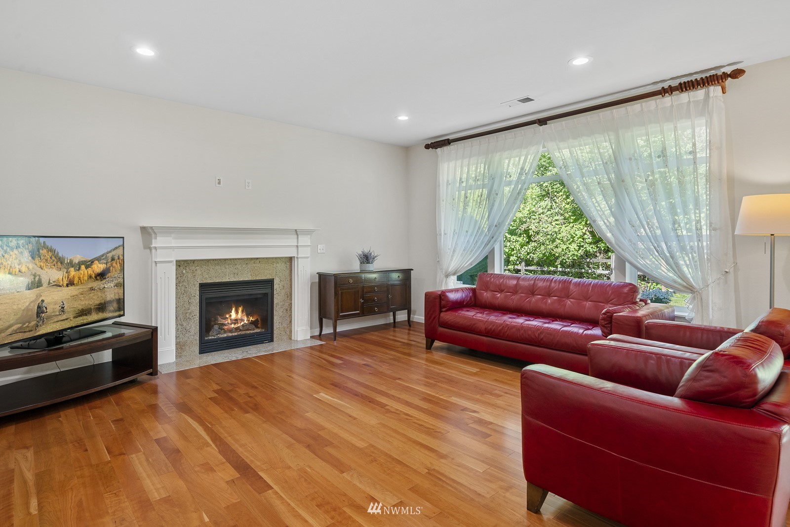 18027 30th Avenue Southeast Bothell, WA 98012 - Photo 10 of 32 Gallery Image 10