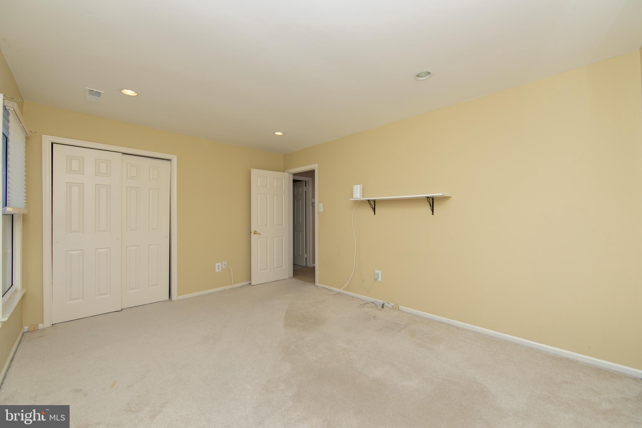 23 Fulton Drive Mount Laurel, NJ 08054 - Photo 43 of 46 an empty room with an entryway