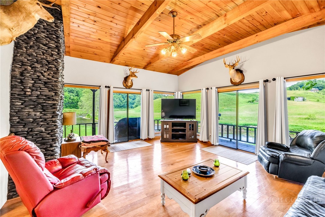380 West Deep Ford Road Lansing, NC 28643 - Photo 12 of 41