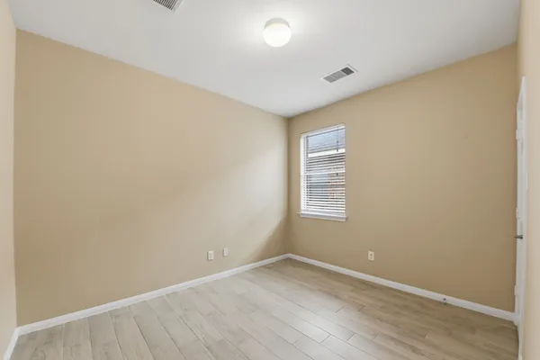$2,200 | 1702 Bonnyton Lane, Houston, TX 77014