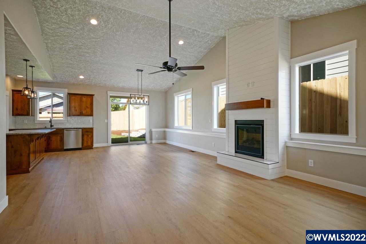 1675 Southwest Ellis Street Dallas, OR 97338 - Photo 25 of 33 Gallery Image 25