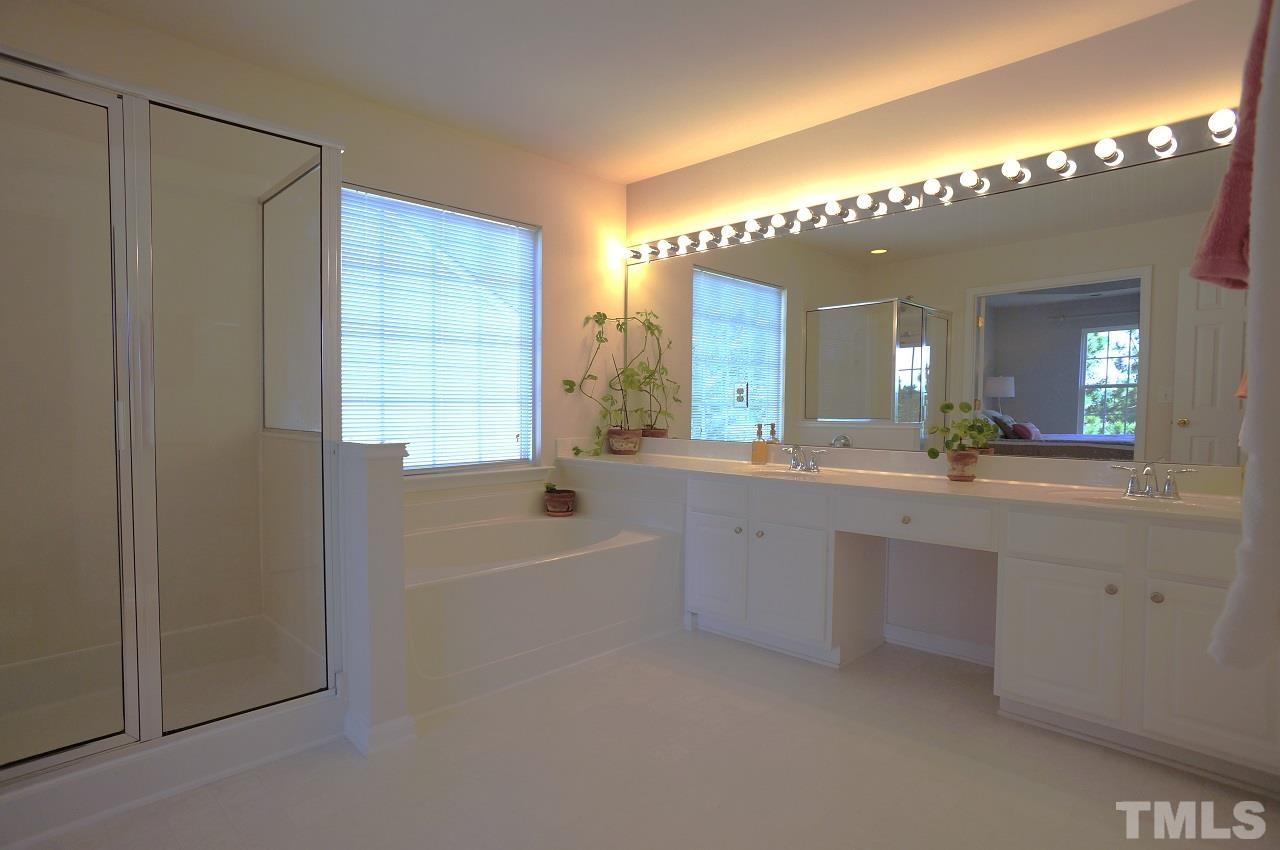 5419 Wind Mountain Lane Raleigh, NC 27613 - Photo 10 of 30 Gallery Image 10