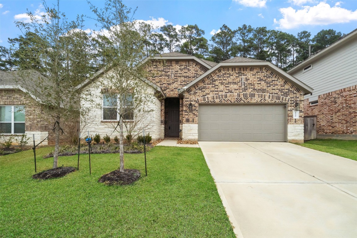 1045 Dancing Feather Street Montgomery, TX 77316 - Photo 2 of 25