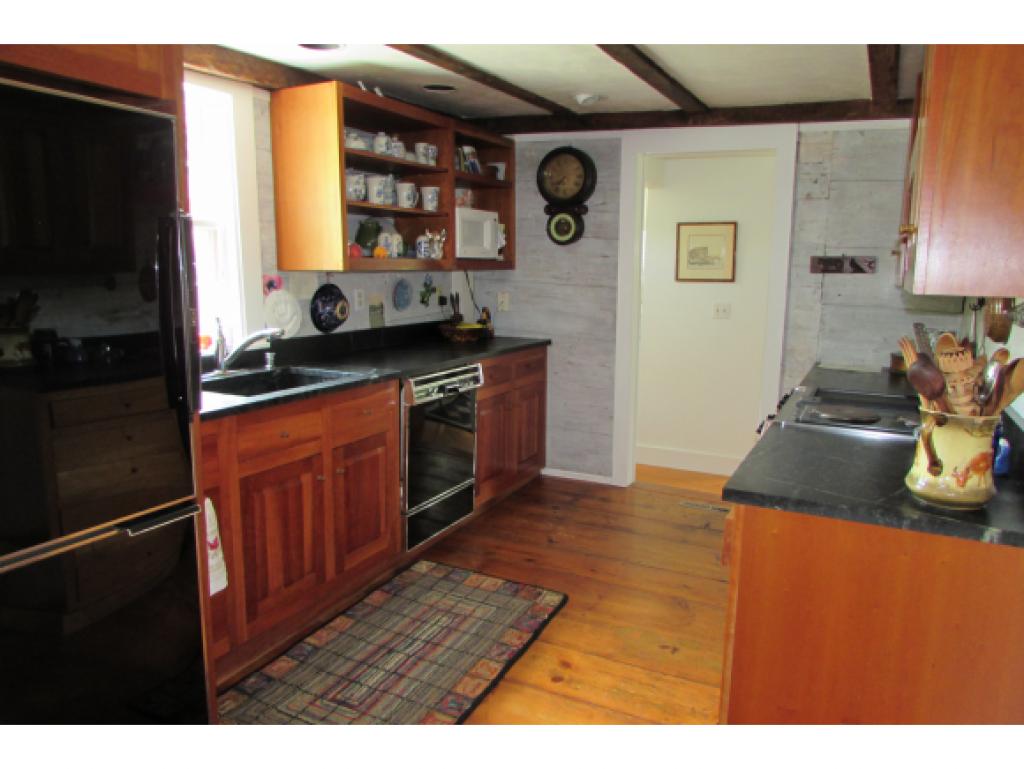 323 Sand Hill Road Peterborough, NH 03458 - Photo 6 of 17 Gallery Image 6