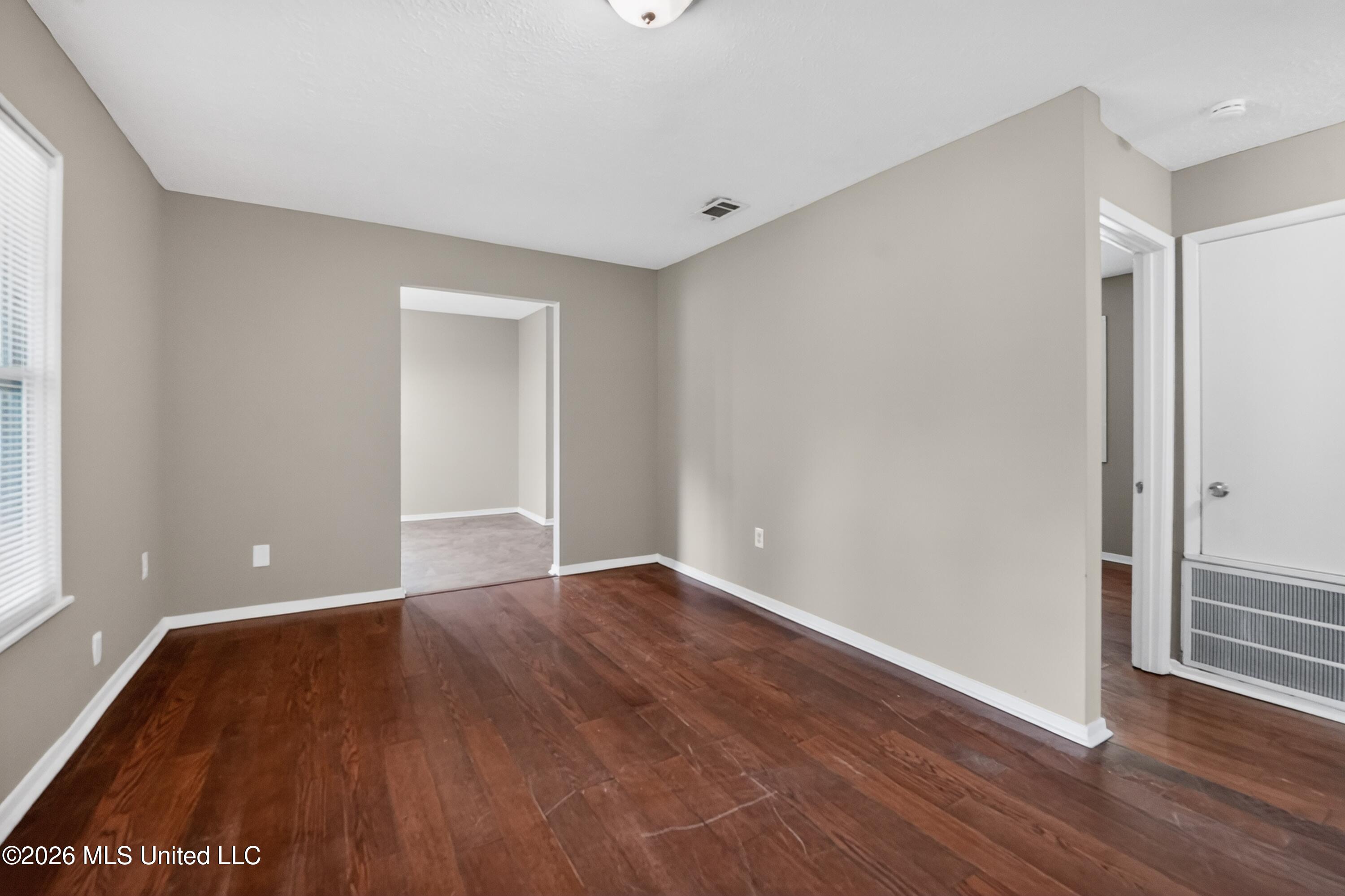 1220 Deeb Street Pearl, MS 39208 - Photo 15 of 32 15_1220_Deeb_St-Living_room-7325
