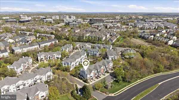 $450,000 | 13046 Cabin Creek Road, Herndon, VA 20171