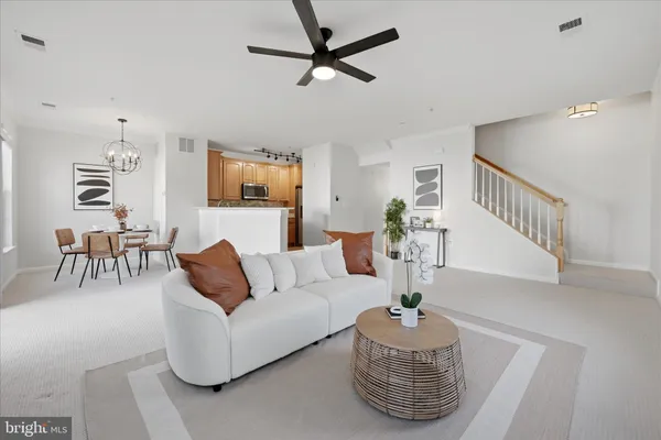 $450,000 | 13046 Cabin Creek Road, Herndon, VA 20171