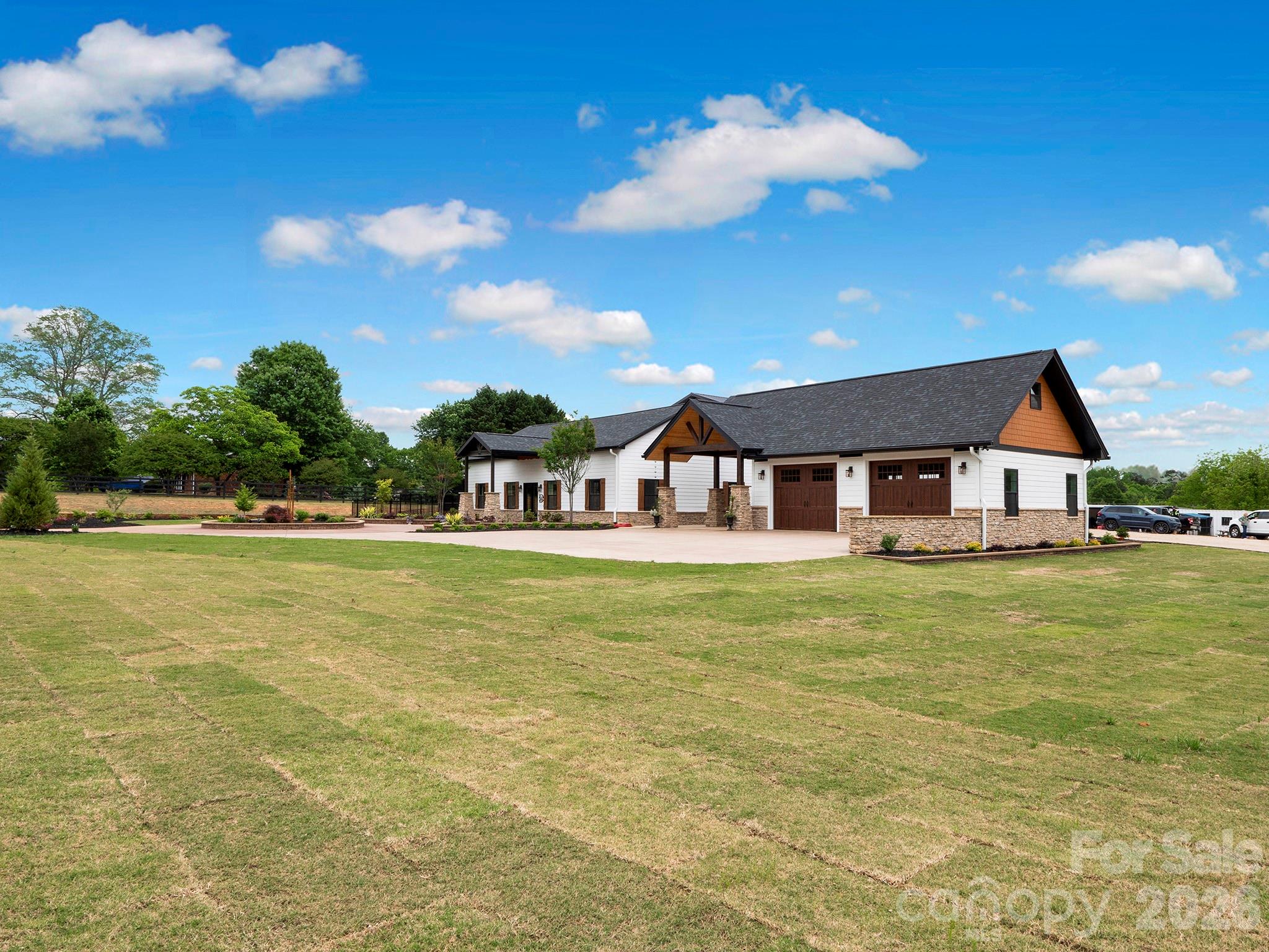 1830 Dulin Road Clover, SC 29710 - Photo 4 of 43