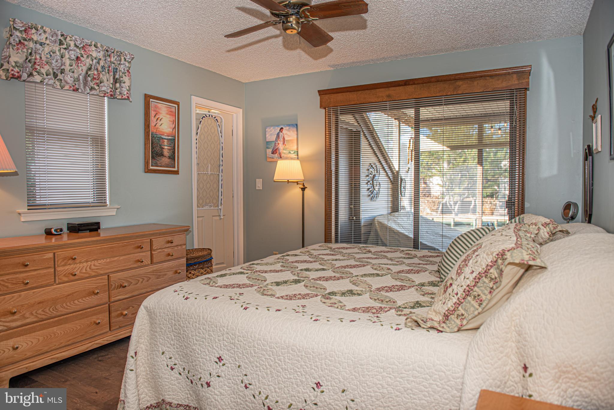 14 Windjammer Road Ocean Pines, MD 21811 - Photo 43 of 75 Main floor master