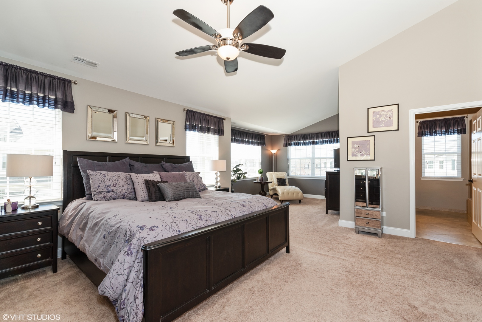 1218 Falcon Ridge Drive Elgin, IL 60124 - Photo 13 of 19 Gallery Image 13