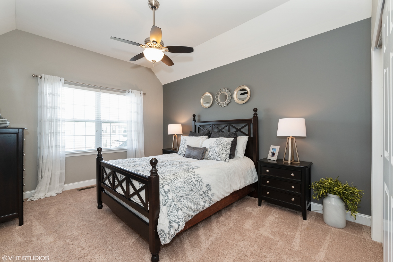 1218 Falcon Ridge Drive Elgin, IL 60124 - Photo 15 of 19 Gallery Image 15
