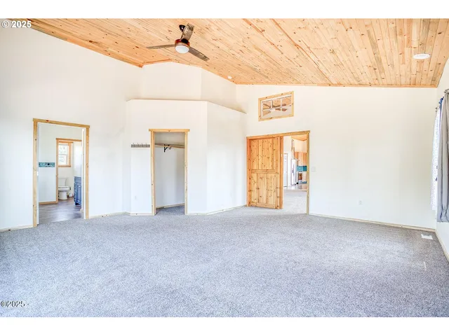 $865,000 | 946 North Echo Mountain Road, Otis, OR 97368