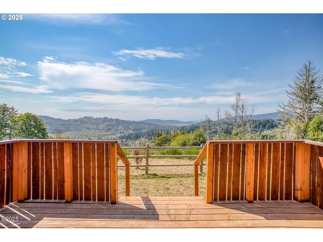 $865,000 | 946 North Echo Mountain Road, Otis, OR 97368