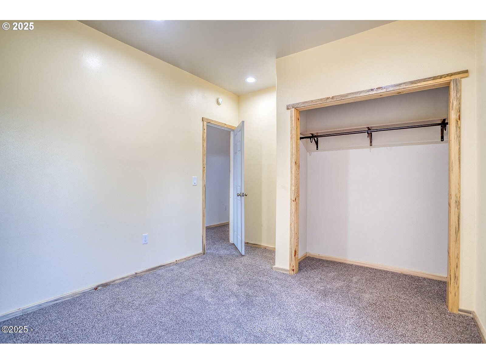 946 North Echo Mountain Road Otis, OR 97368 - Photo 34 of 48 a view of an empty room