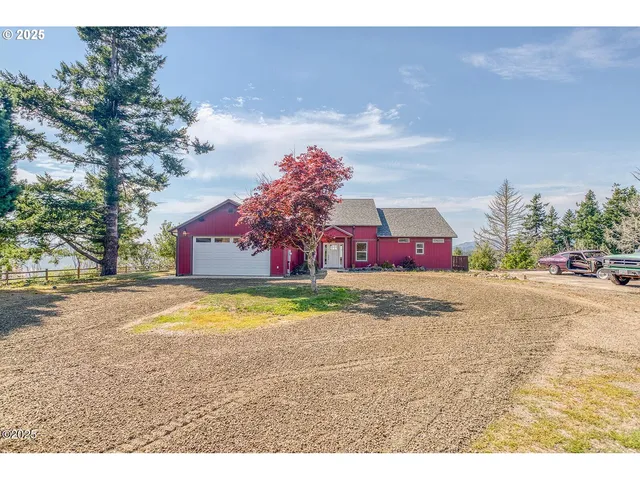 $865,000 | 946 North Echo Mountain Road, Otis, OR 97368