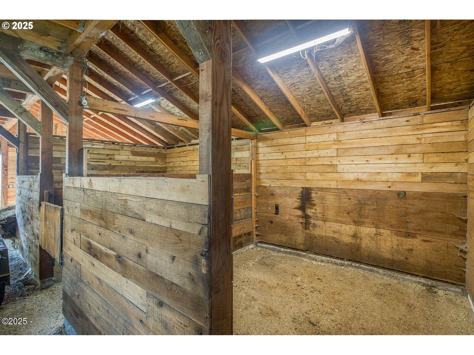 946 North Echo Mountain Road Otis, OR 97368 - Photo 46 of 48 a view of wooden floor