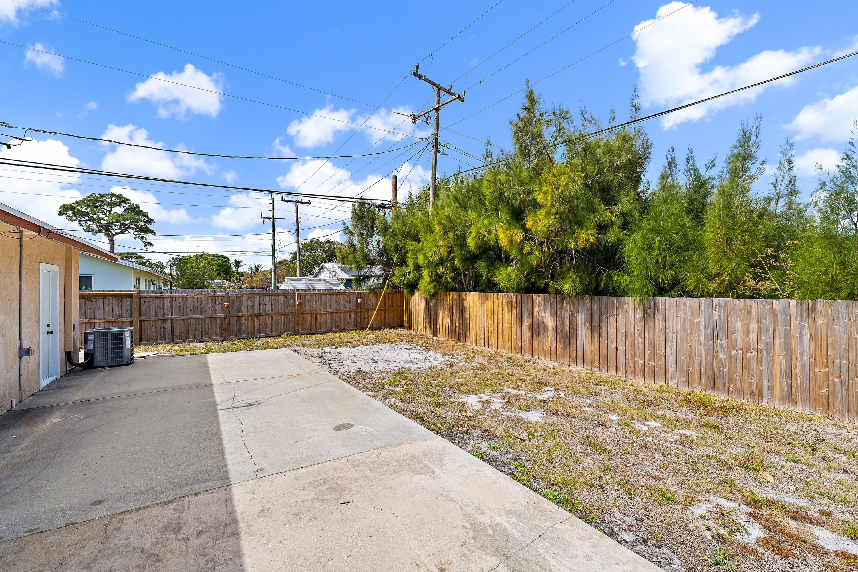 815 West Laird Drive Jupiter, FL 33458 - Photo 37 of 43 060-815WLairdDr-Jupiter-FULL