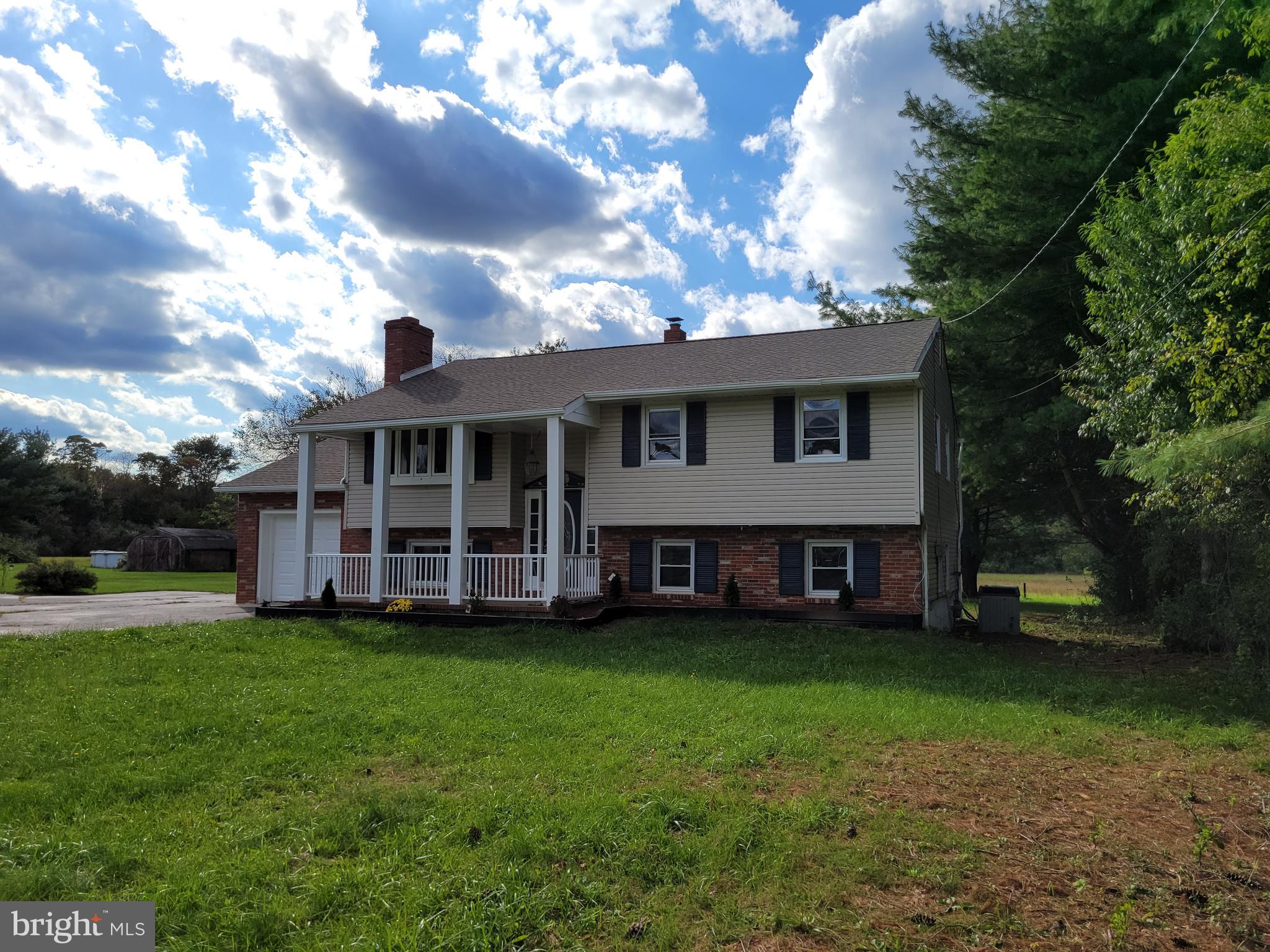 219 Vineyard Road Atco, NJ 08004 - Photo 2 of 32