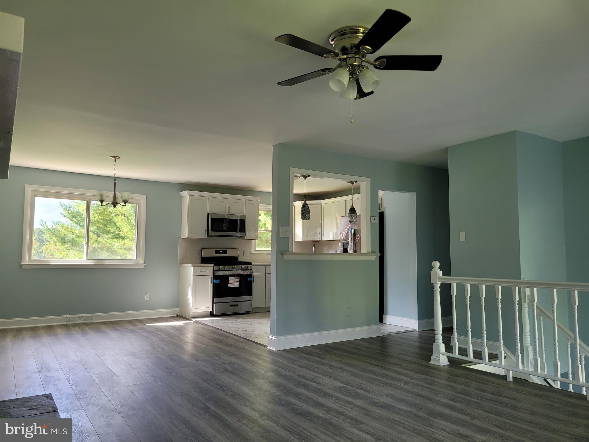 219 Vineyard Road Atco, NJ 08004 - Photo 5 of 32