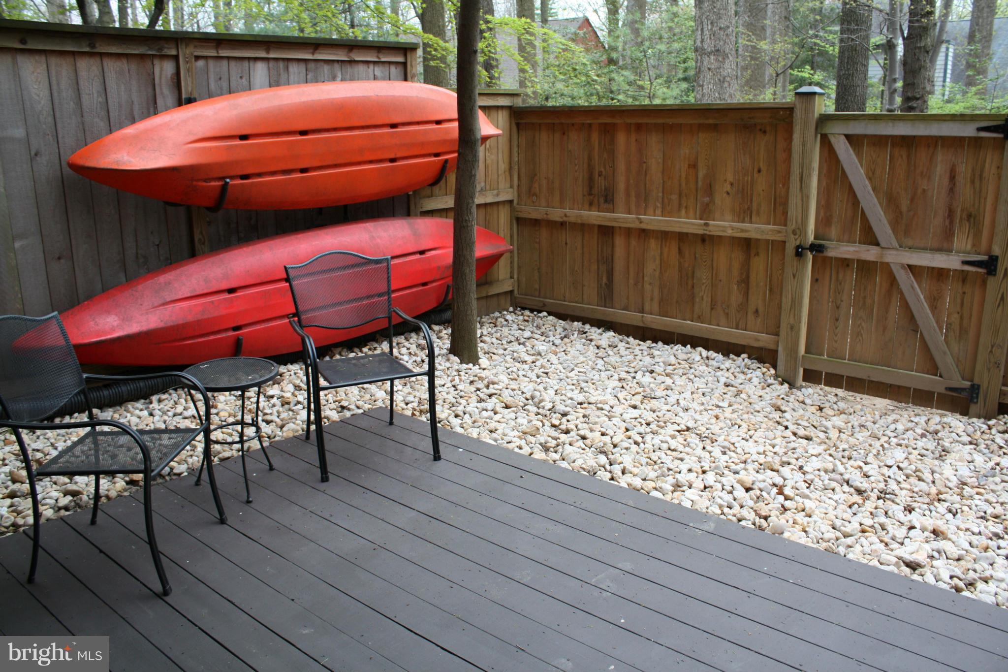 2046 Headlands Circle Reston, VA 20191 - Photo 17 of 18 no maintenance backyard with new fence